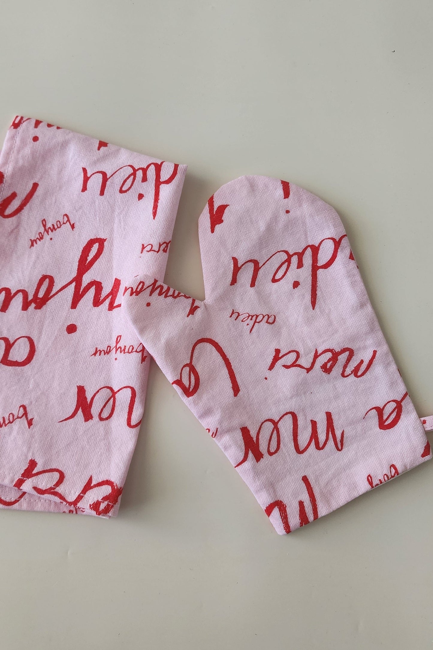 Bonjour Oven Mitt & Tea Towel