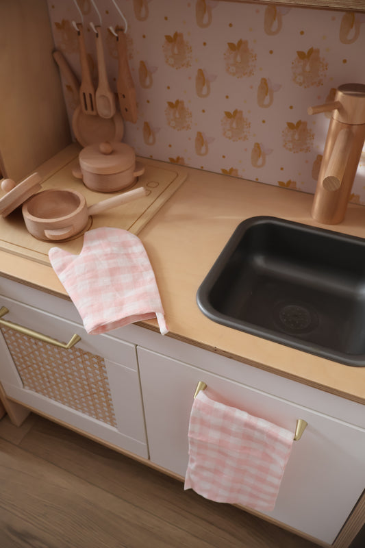 Blush Gingham Oven Mitt & Tea Towel