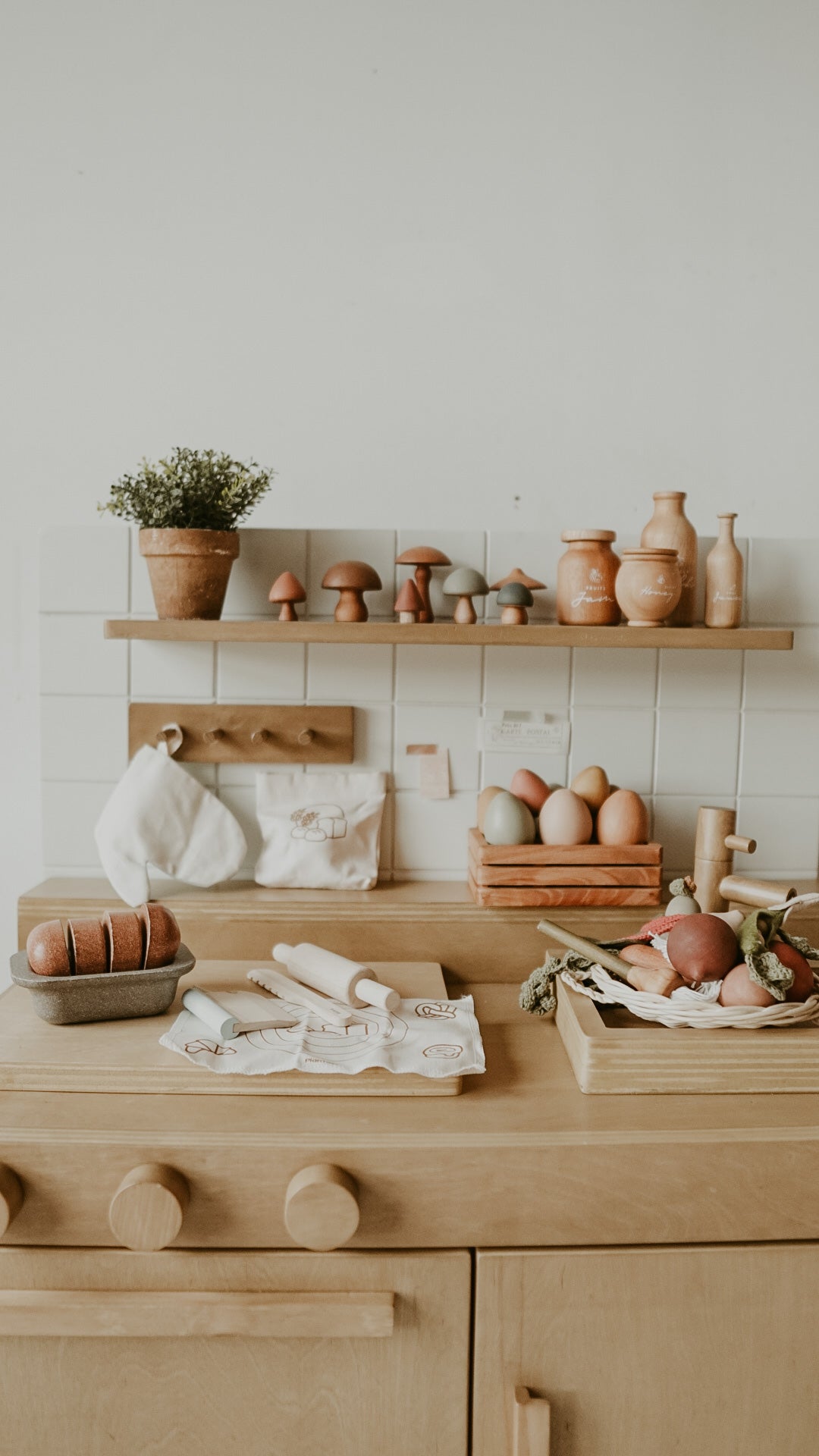 The Baking Utensil Set