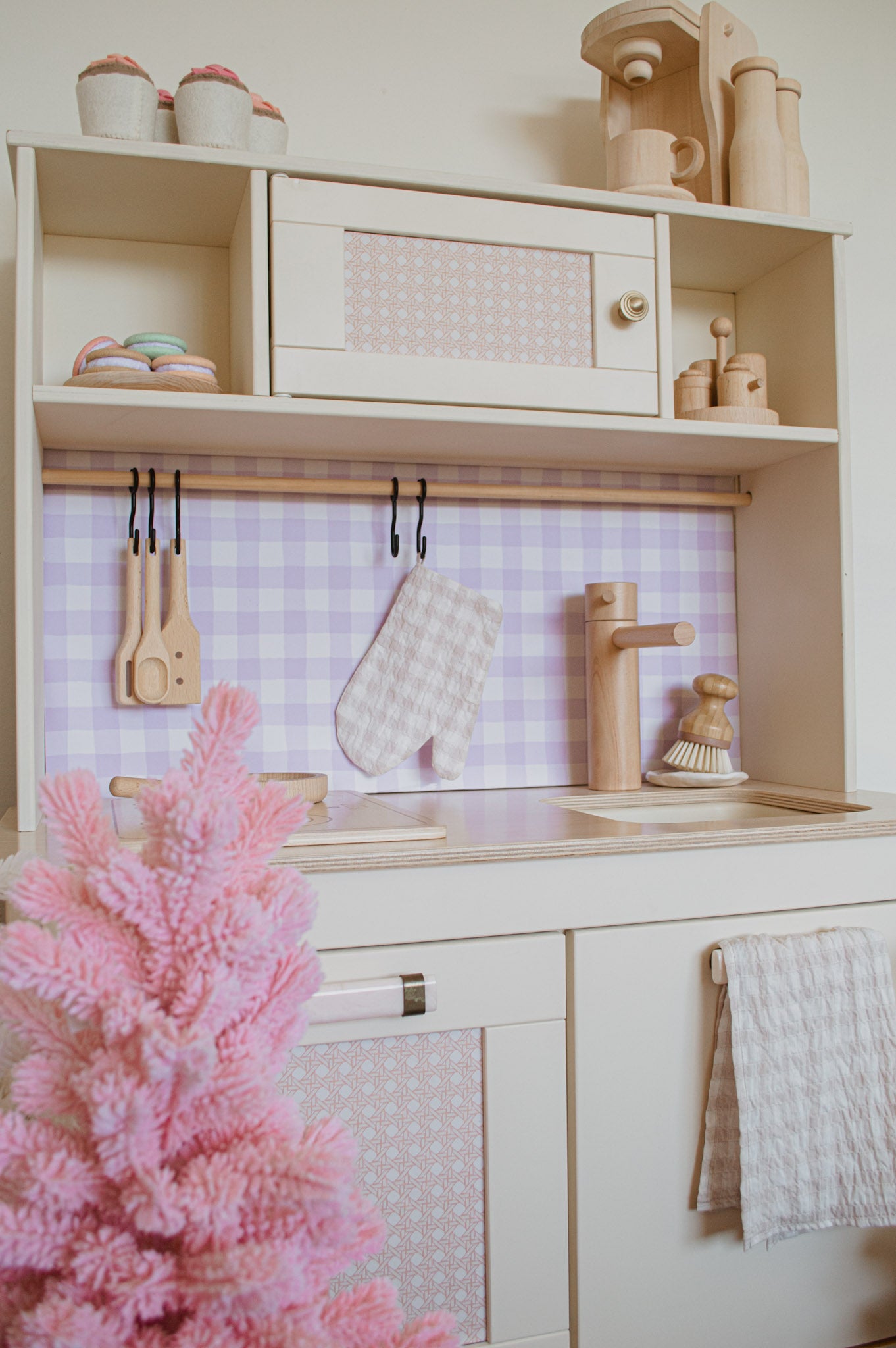 Beige Crinkle Check Oven Mitt & Tea Towel