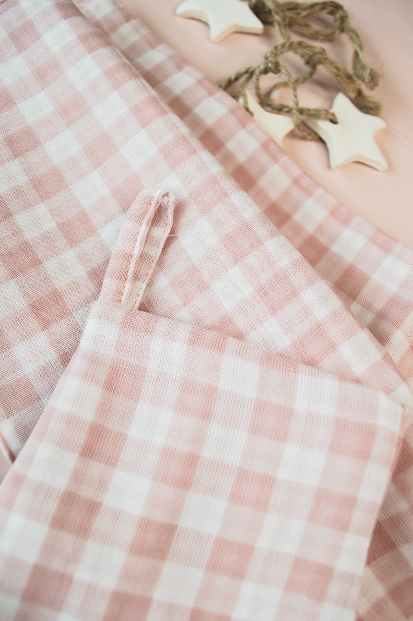 Blush Check Oven Mitt & Tea Towel