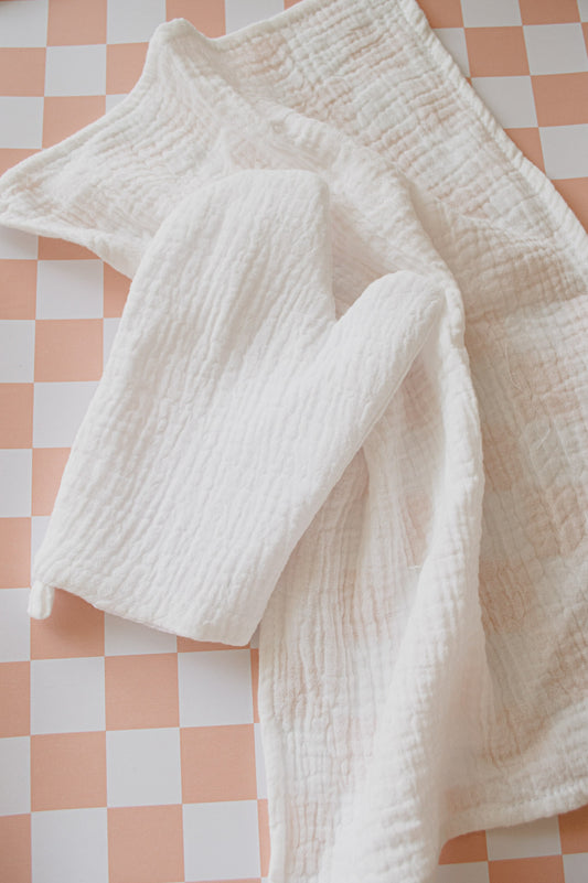 White Gauze Oven Mitt & Tea Towel