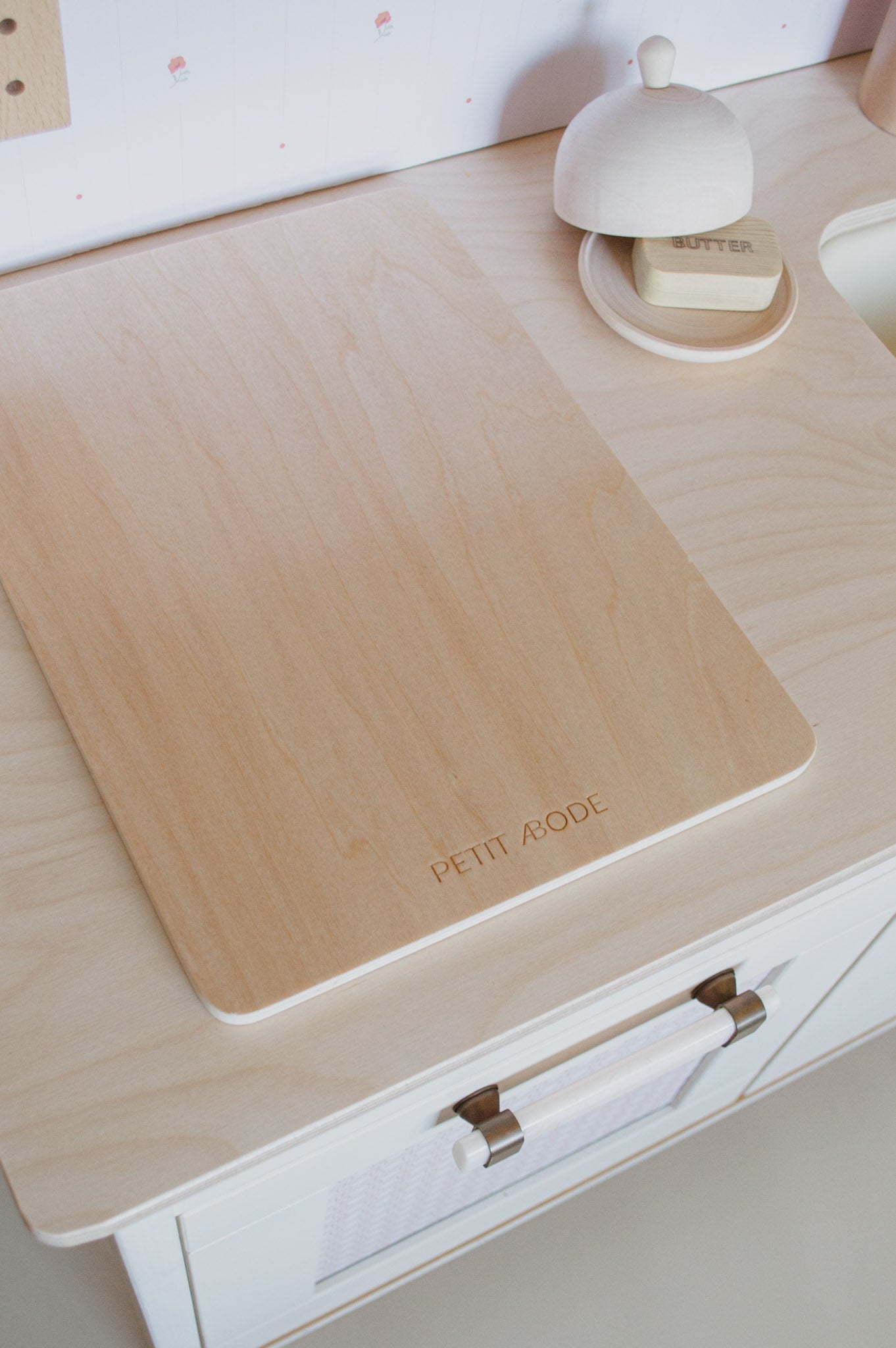 The Wooden Chopping Board